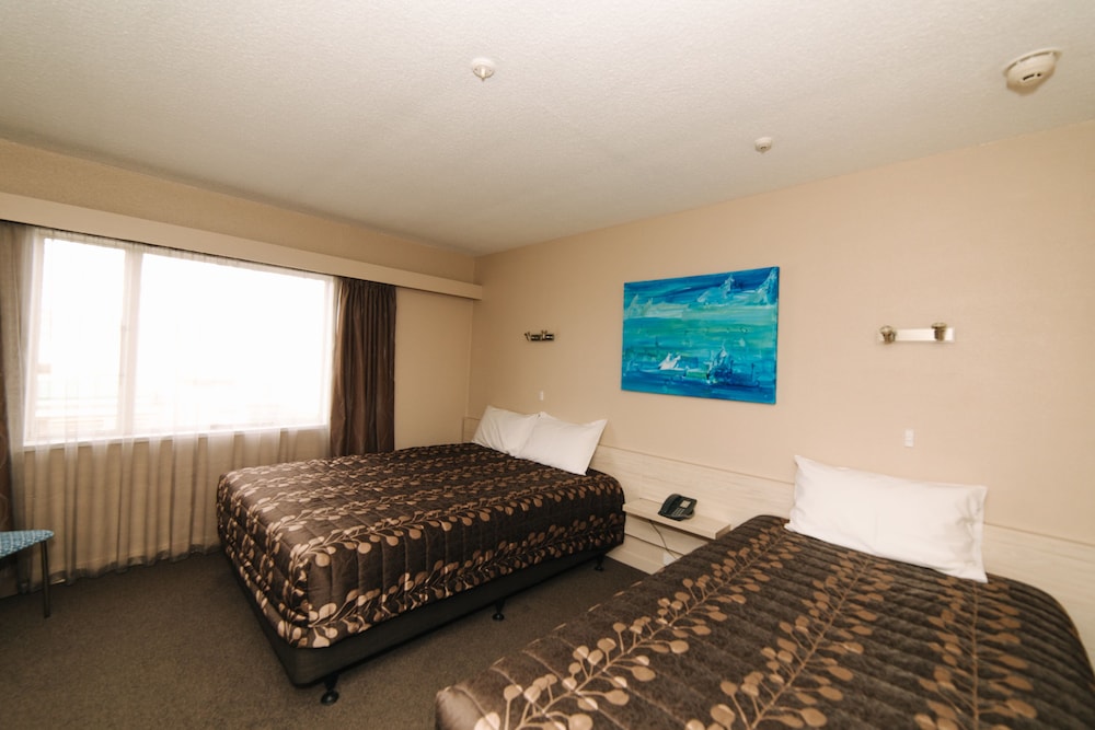 Brydone Hotel Oamaru 9/22