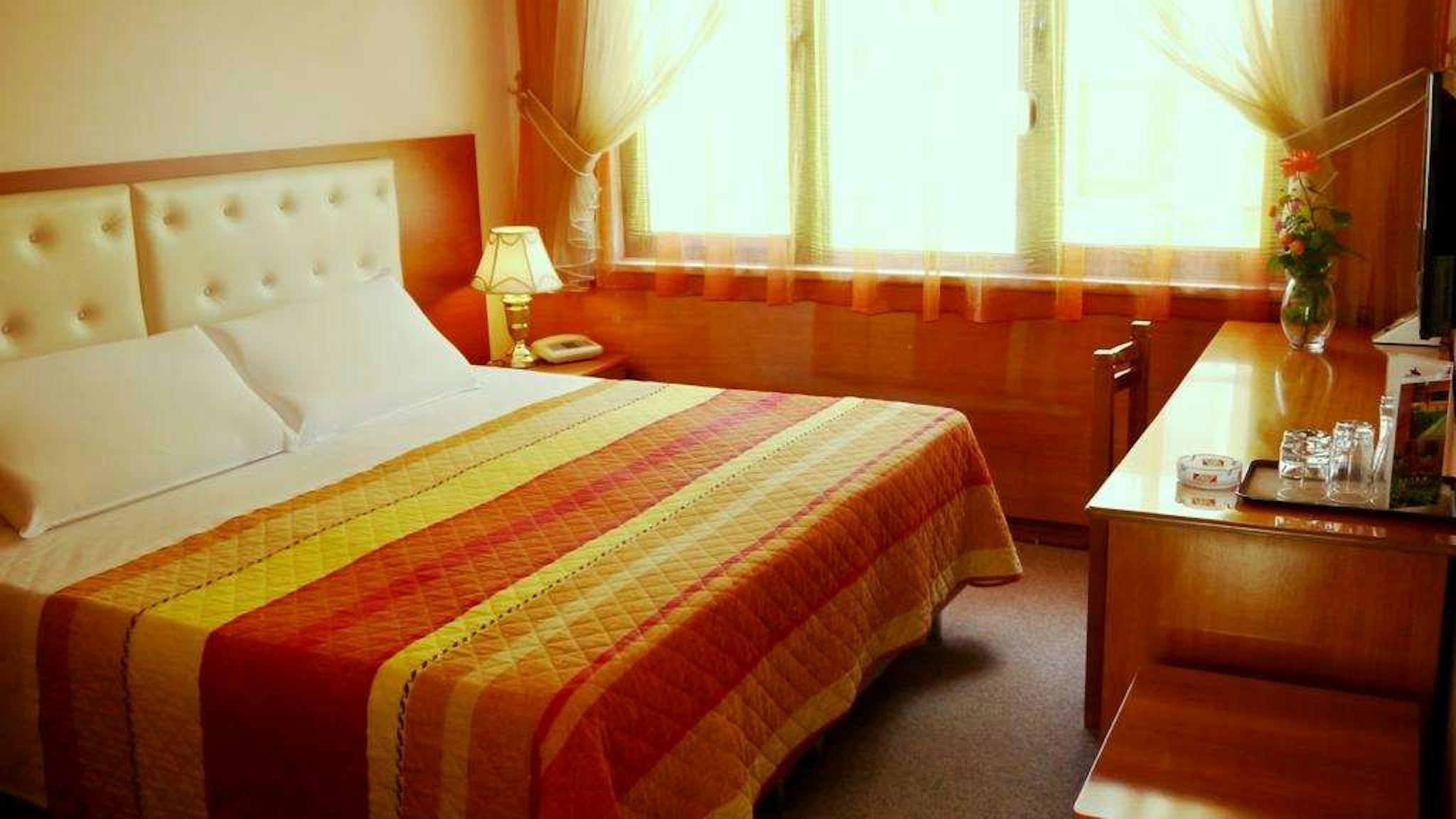 Kruja Hotel 27/65