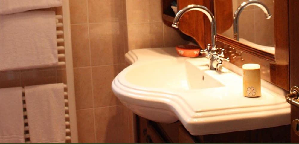 Villa Sant' Uberto Country Inn 28/65