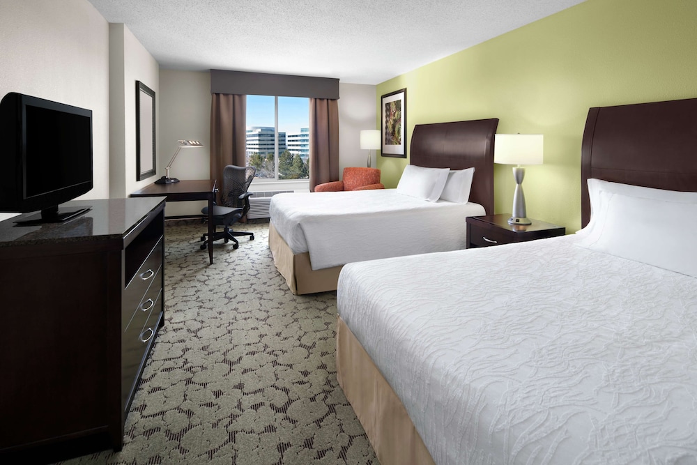Hilton Garden Inn Denver Highlands Ranch 10/52