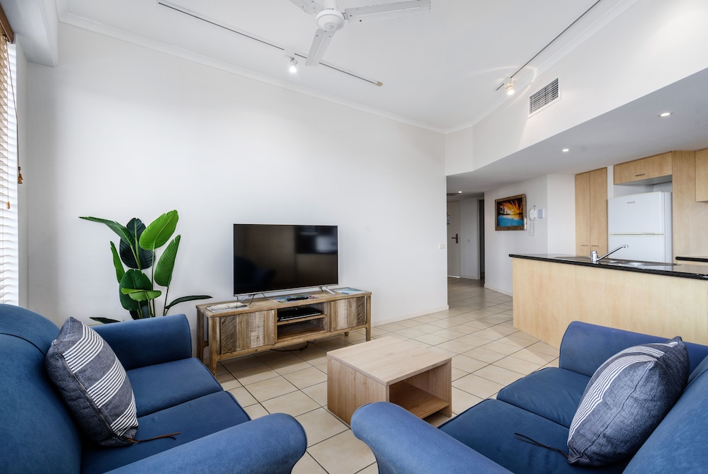 Rolling Surf Resort 52/78