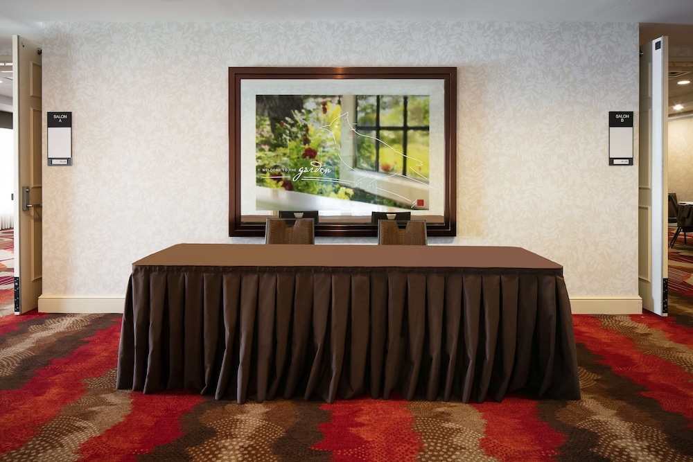 Hilton Garden Inn Omaha West 8/54
