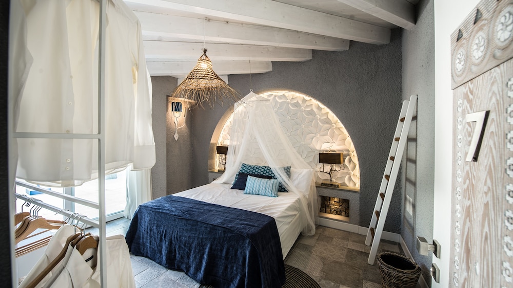 CAPO BLU BOUTIQUE HOTEL 35/62