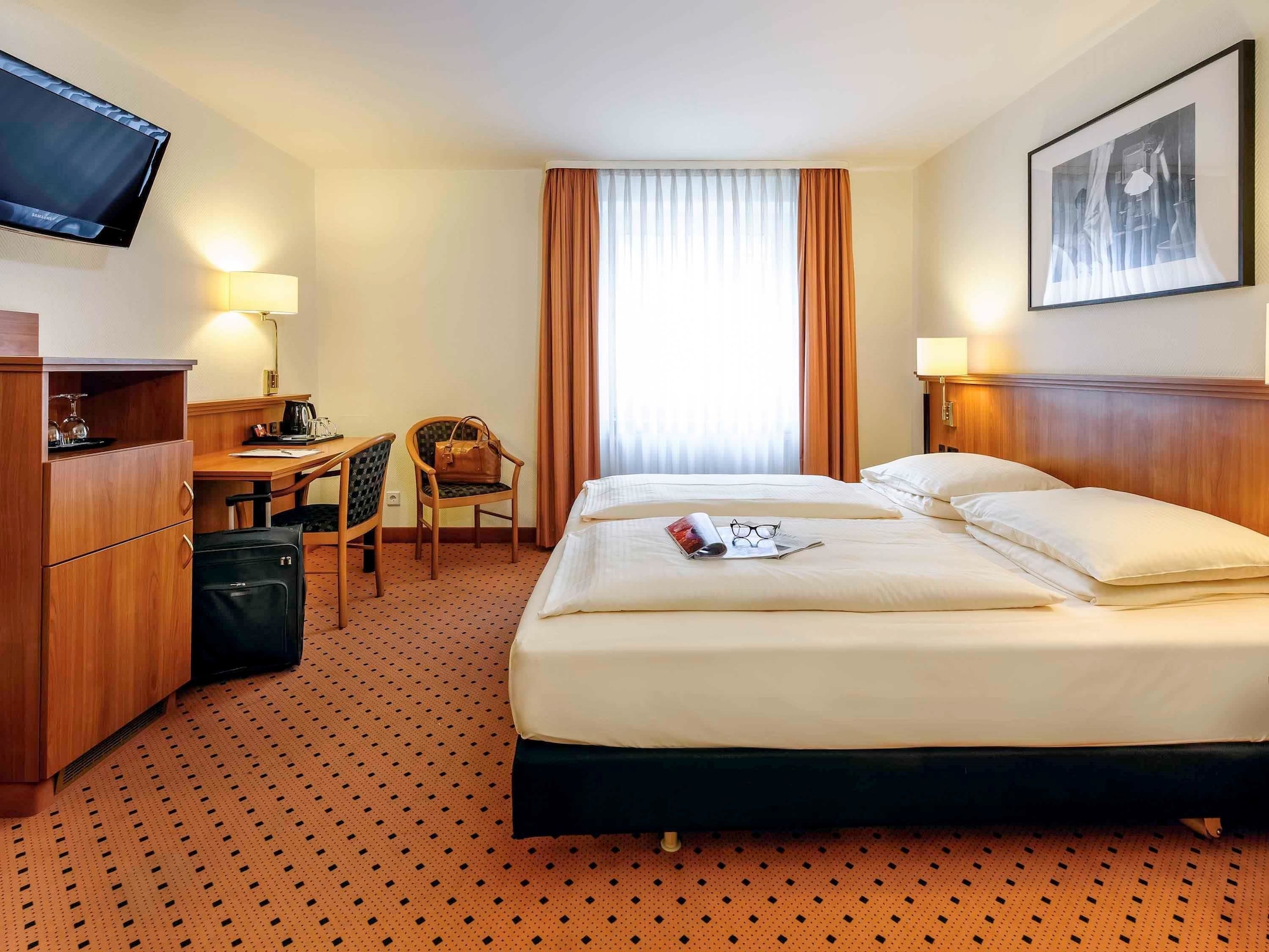 STANDARD, DOUBLE BED