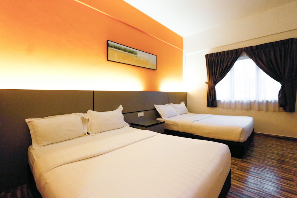 Swing & Pillows at Travelland Hotel, Ipoh 19/99