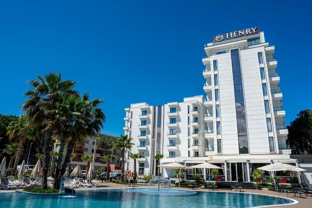 HENRY RESORT & SPA 6/62
