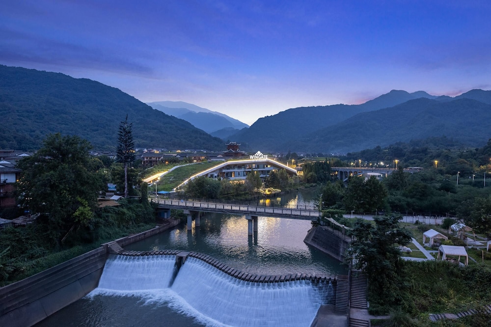 Wingate by Wyndham Emeishan Scenic Spot 15/18