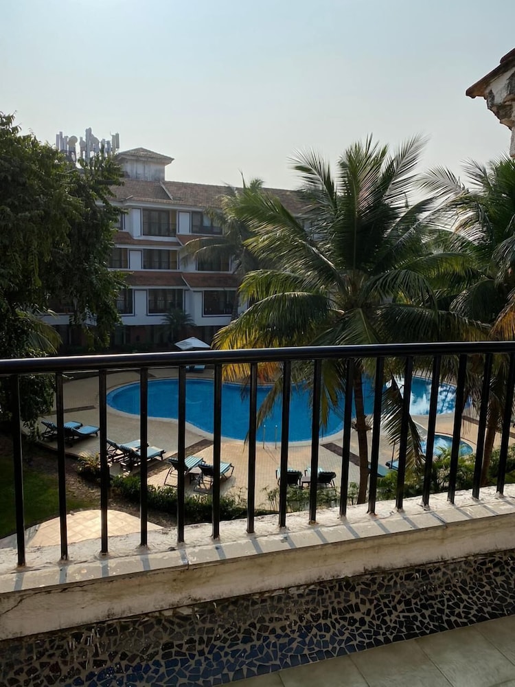Riviera Hermitage 39/50