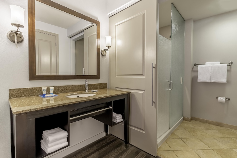 Hyatt House Richmond Short Pump 50/51