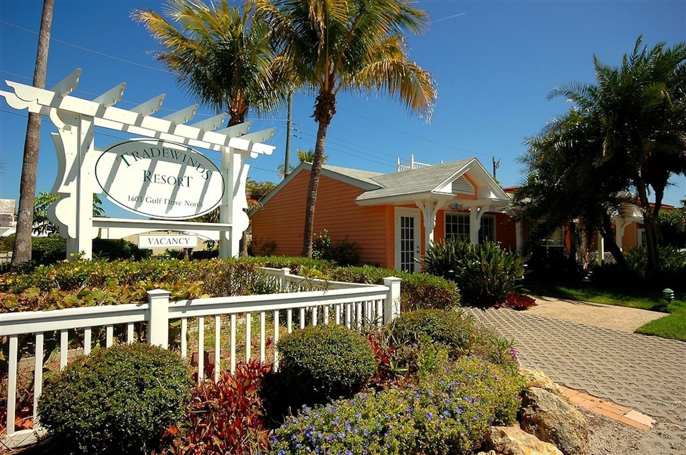 Tradewinds Beach Resort 58/68