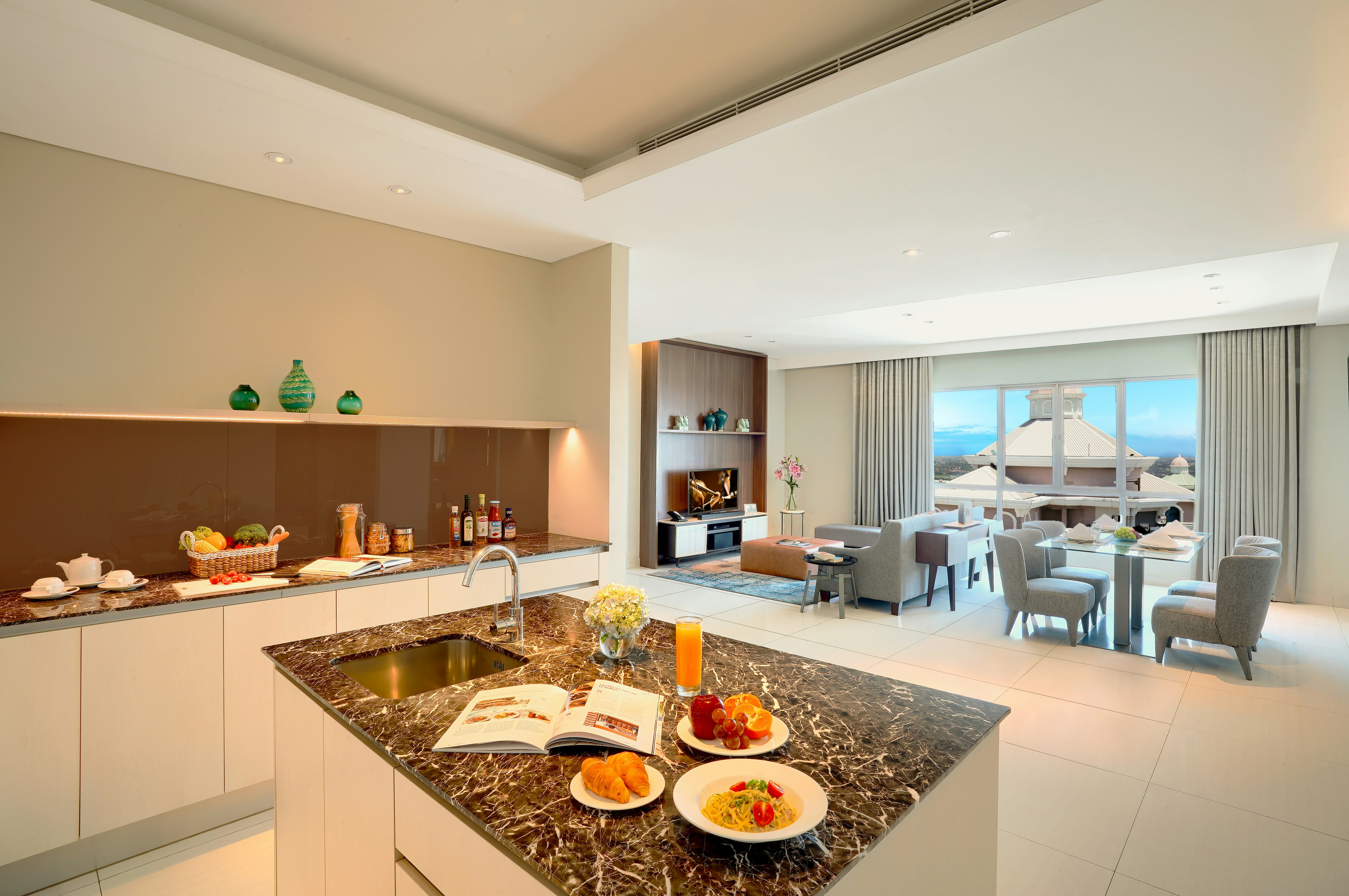ASCOTT WATERPLACE SURABAYA 54/74