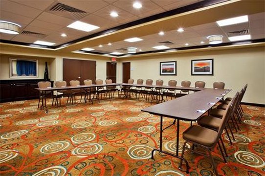 Holiday Inn Express Hotel & Suites Cordele North 69/79