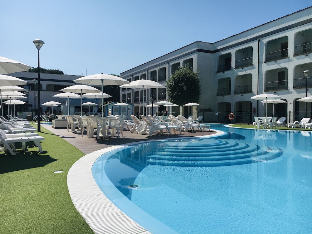 MICHELANGELO HOTEL AND FAMILY RESORT 44/50