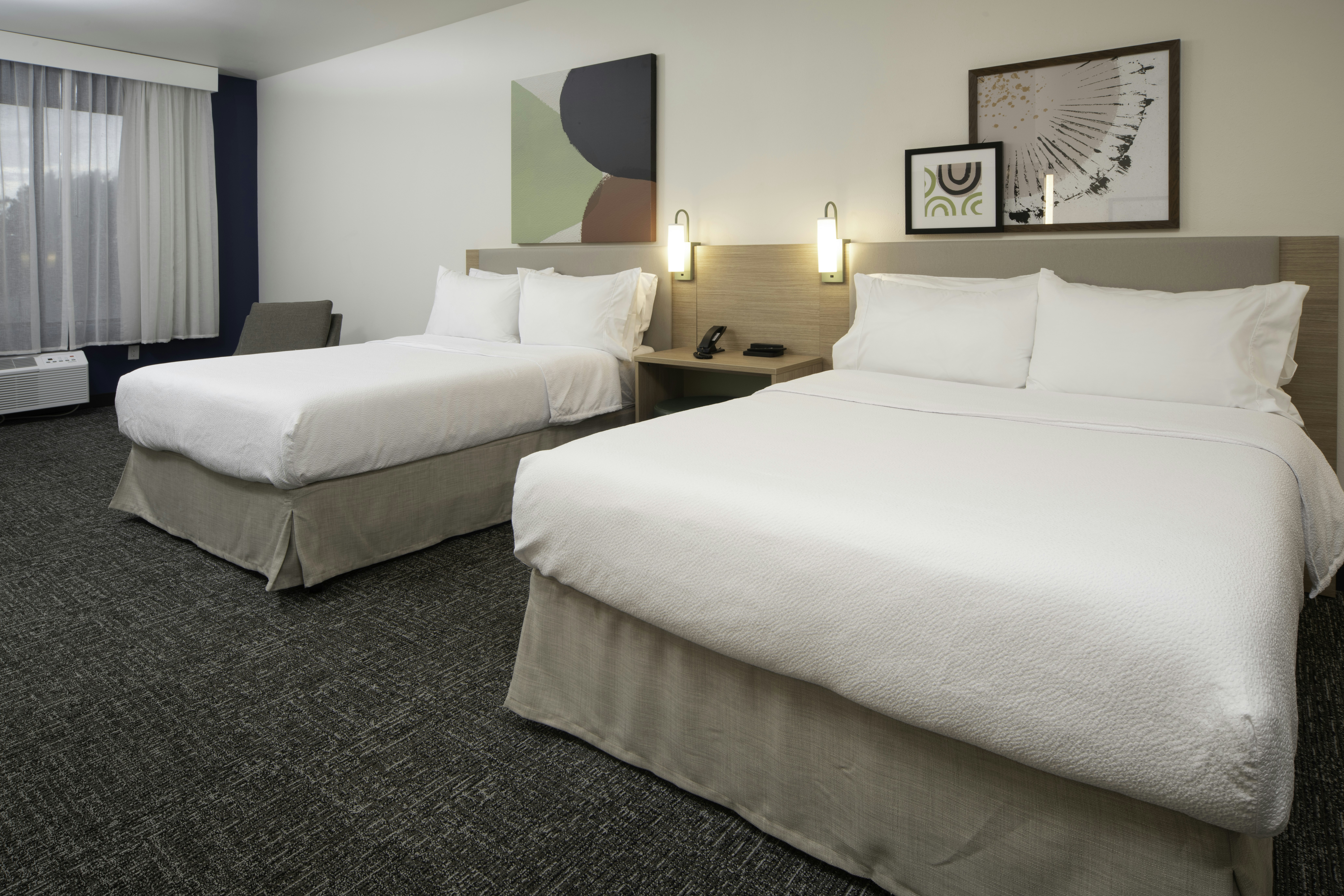 STUDIO, 2 QUEEN BEDS, ACCESSIBLE