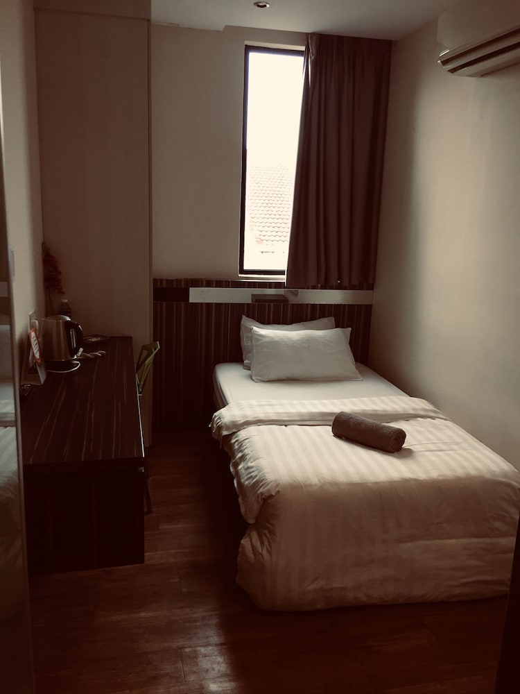 KINO HOTEL 19/51