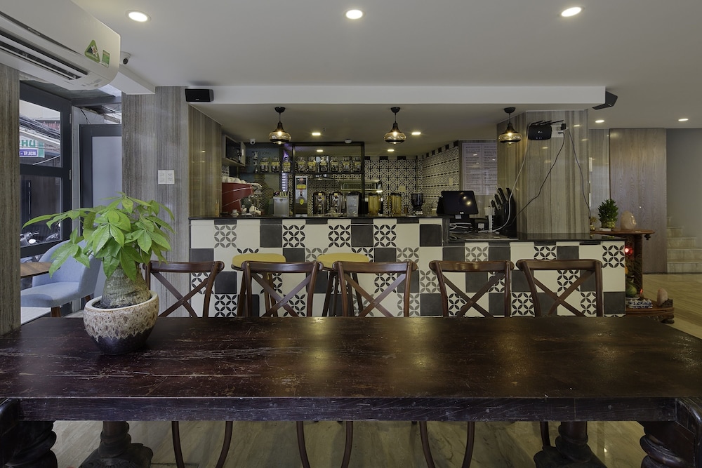 Green Star Hotel 38/64