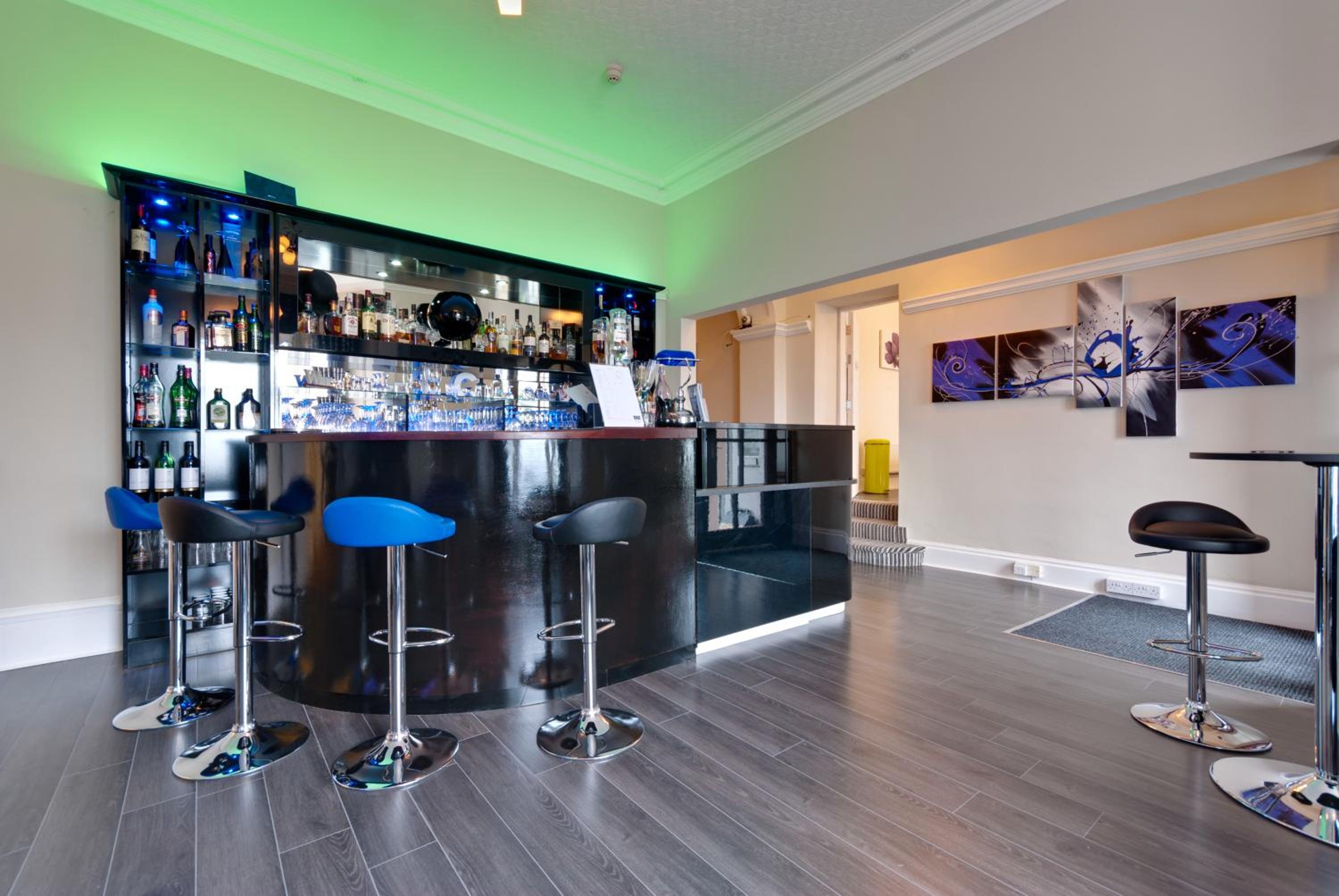 Lauriston Court Hotel 13/30