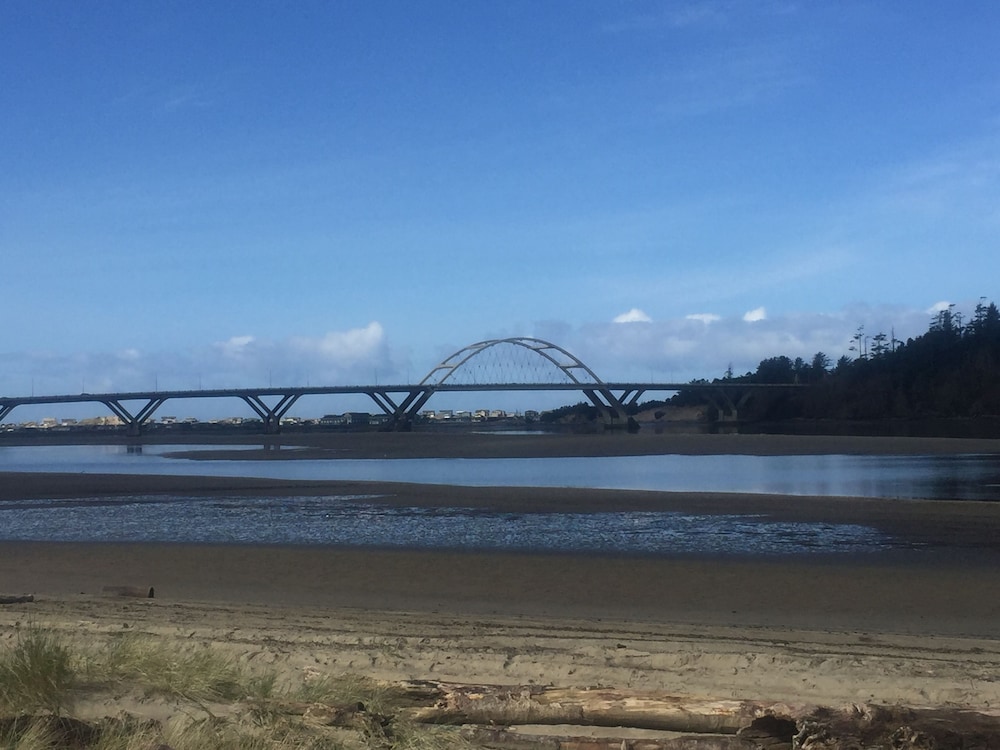 The Waldport Inn 32/39