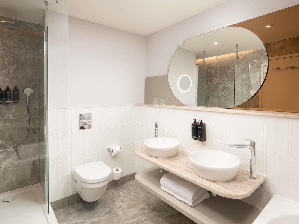 Mercure London Earls Court 56/59