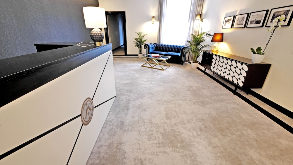 Szewska 22 Boutique 38/50