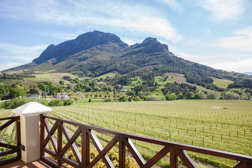 Banhoek Lodge 45/53