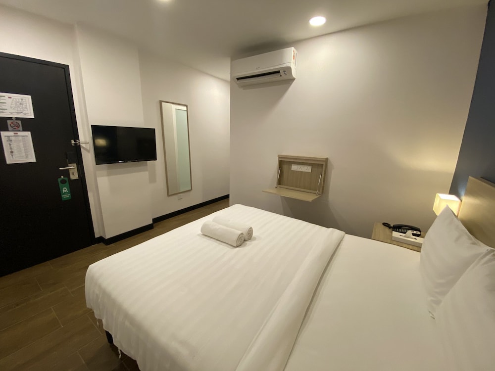 ZONE Hotels, Telok Panglima Garang 15/22