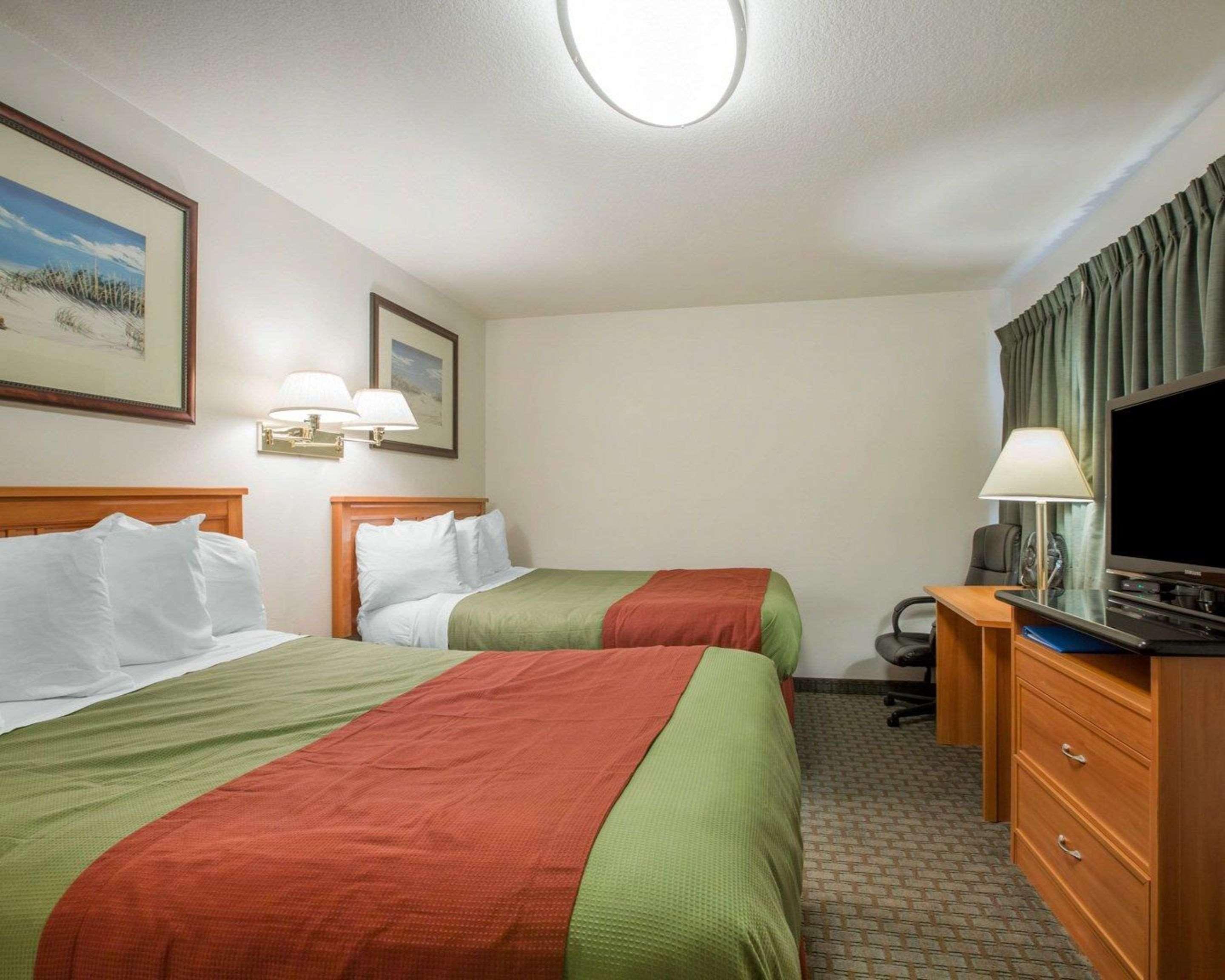 غرفة بسرير مزدوج، Rodeway Inn Newport OR 3/4