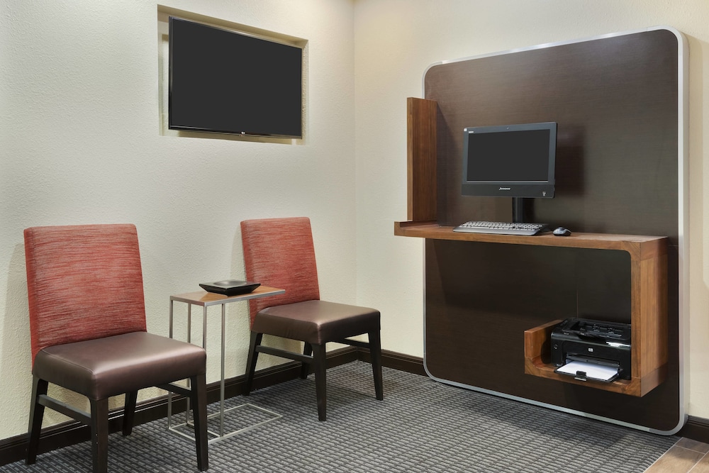 TownePlace Suites by Marriott Savannah Midtown 21/30