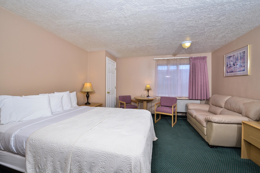 Red Ledges Inn 25/50