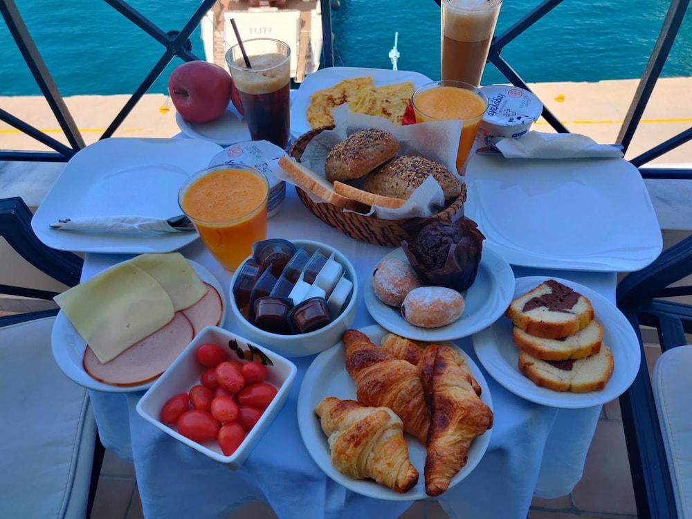 Hotel Manessi 17/62