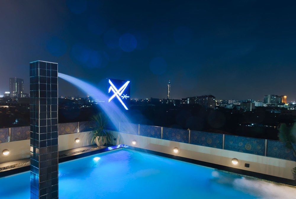 The Xtreme Hotel 2/50