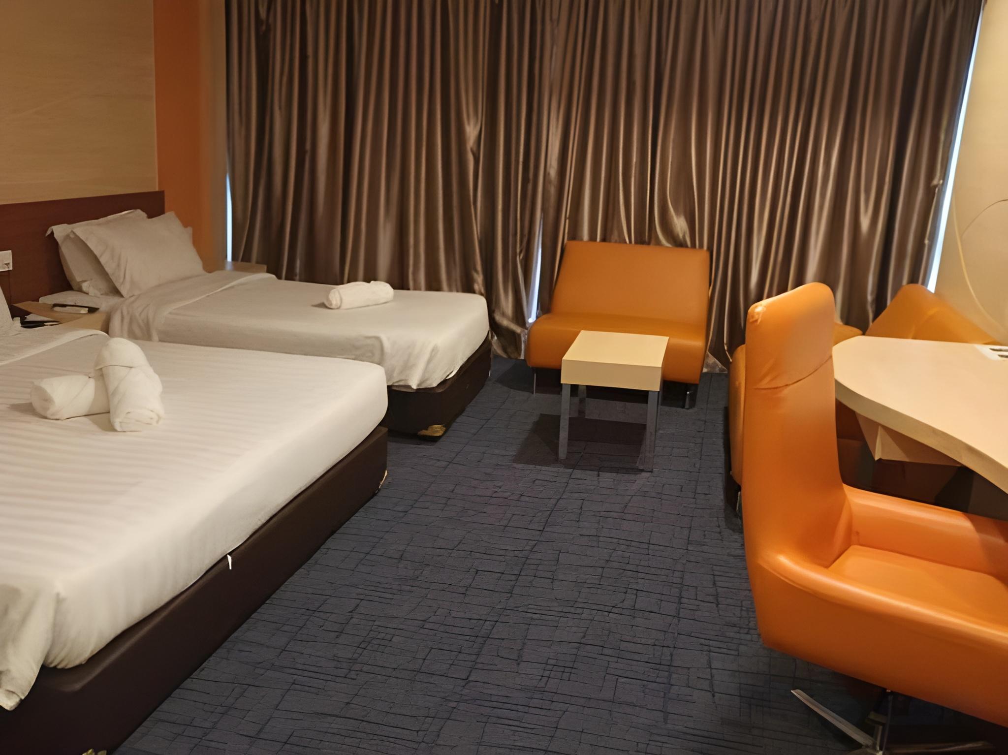 De Palma, Suite, 1 King and 1 Single Beds