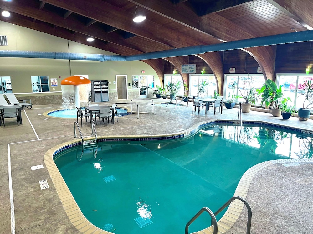 swimming pool spa