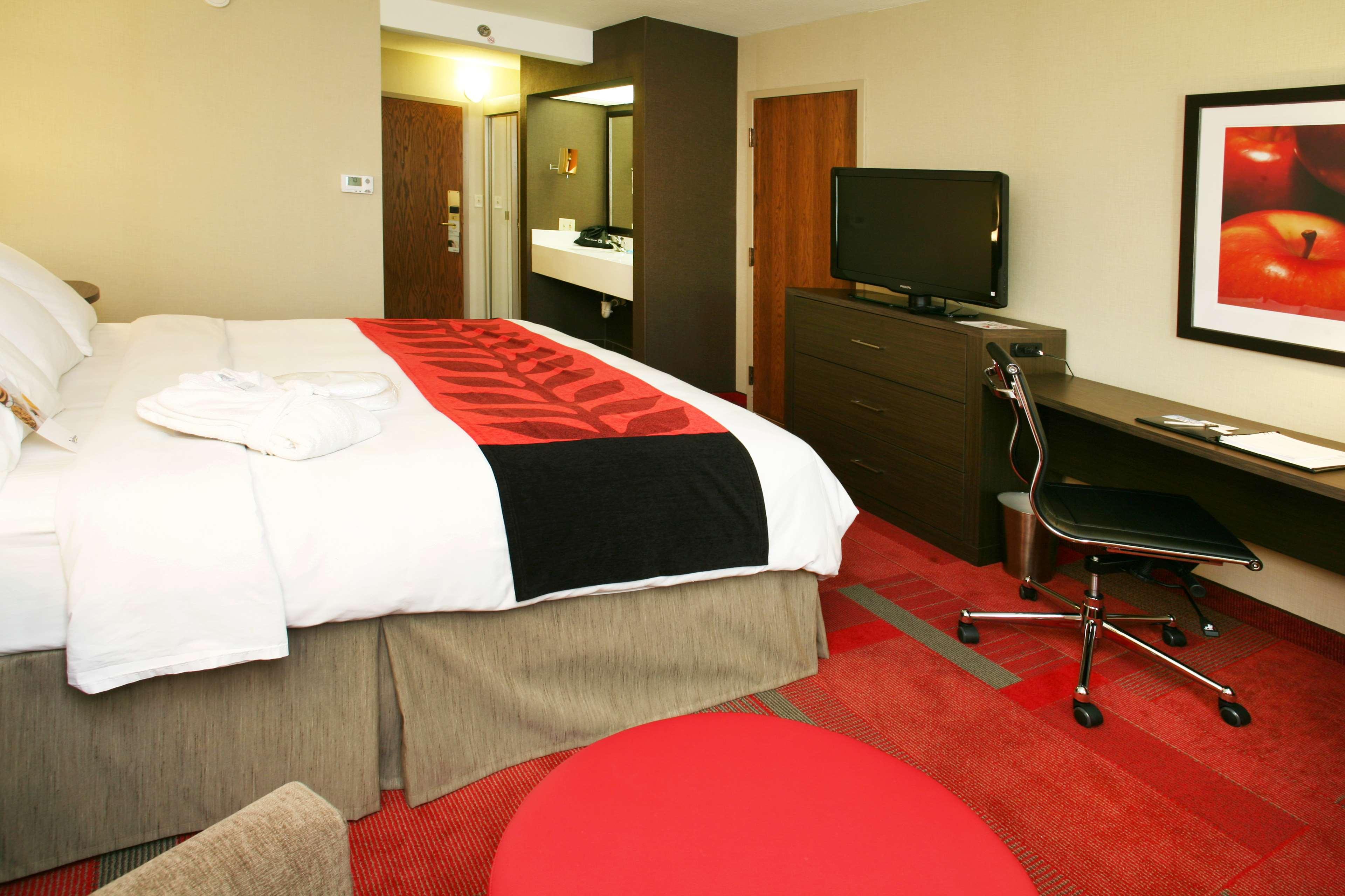 Radisson Hotel Madison 7/43