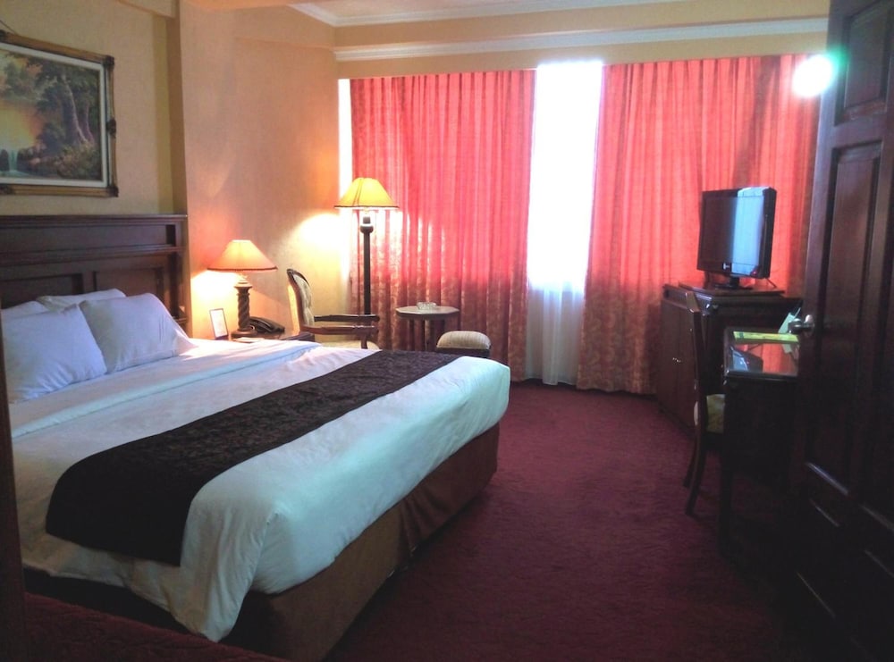 Hotel Merdeka 12/32