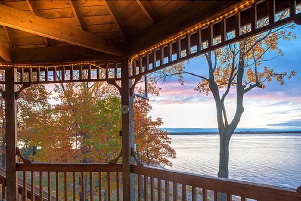 L Auberge Du Lac St Pierre 24/50