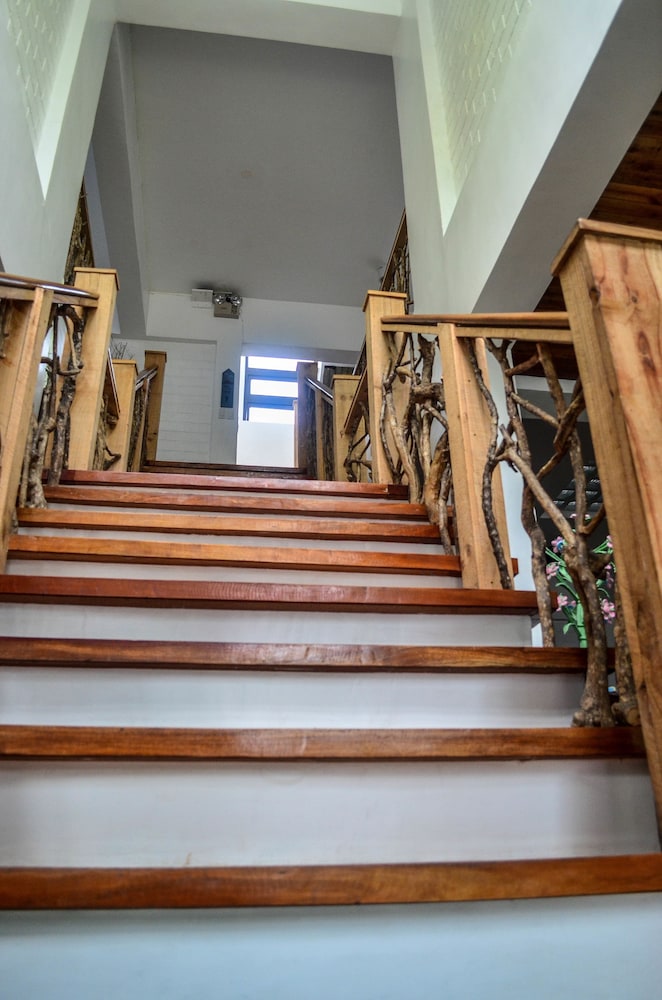 Cabins By Eco Hotel Tagaytay 67/67