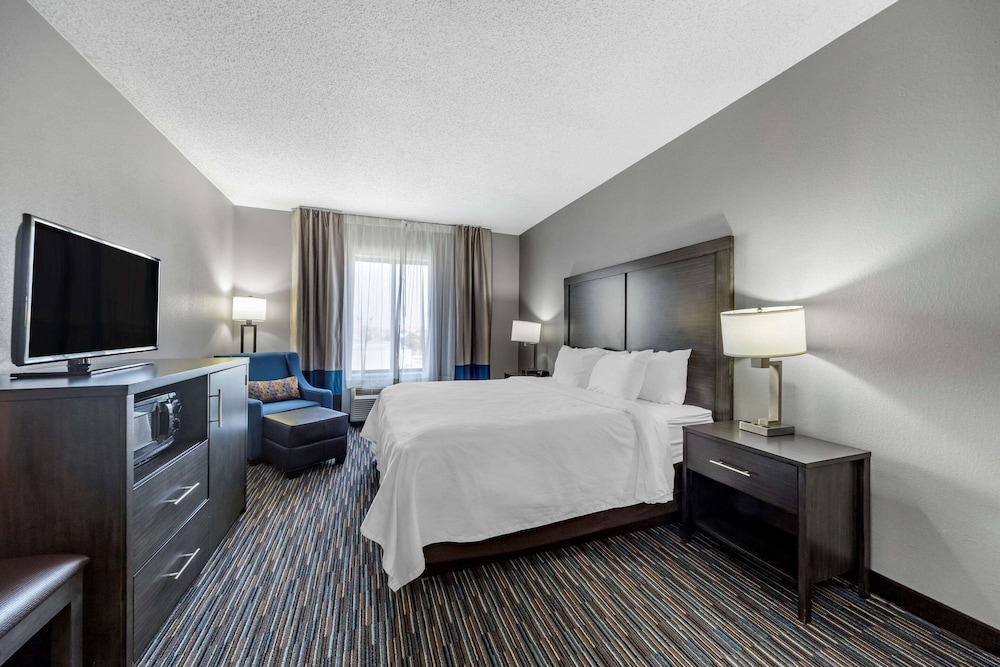 Garner Hotel Oklahoma City Quail Springs by IHG 28/71