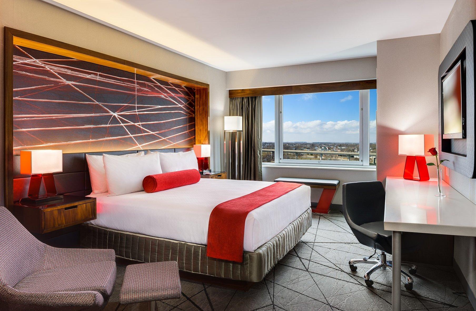 Crowne Plaza JFK Airport Hotel New York City 6/50