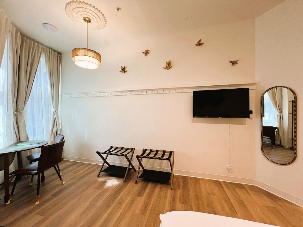 Highroad Hostel Dc 33/48