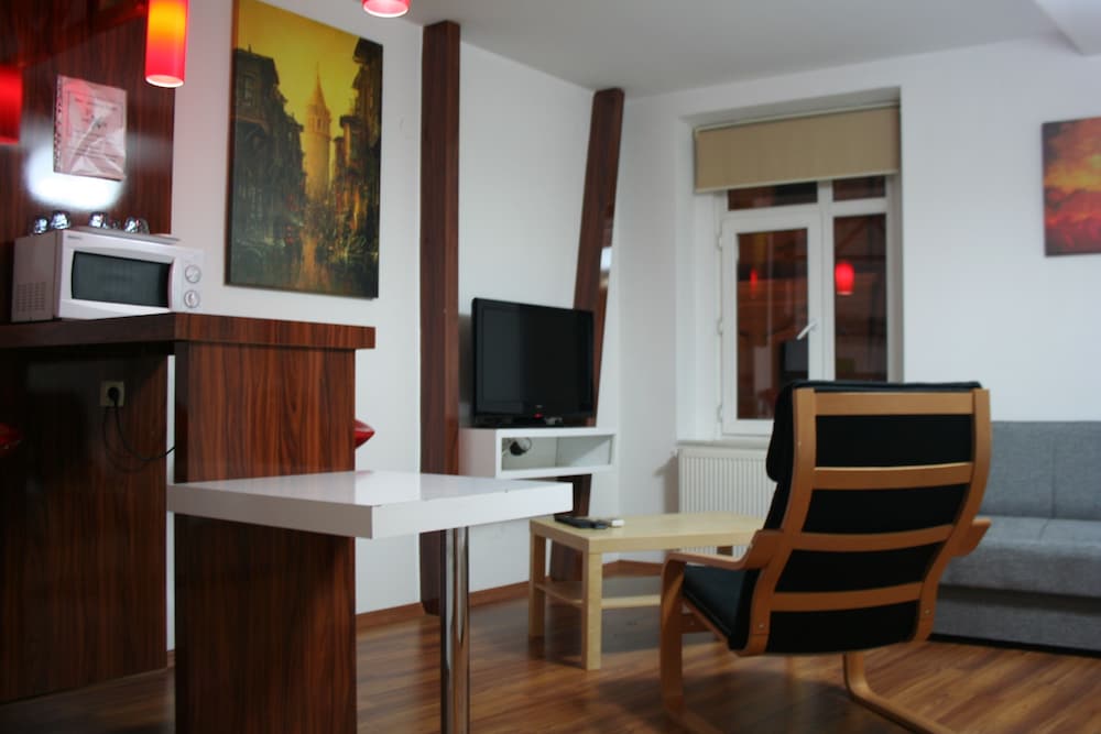 NEW PERA HOTEL 34/59