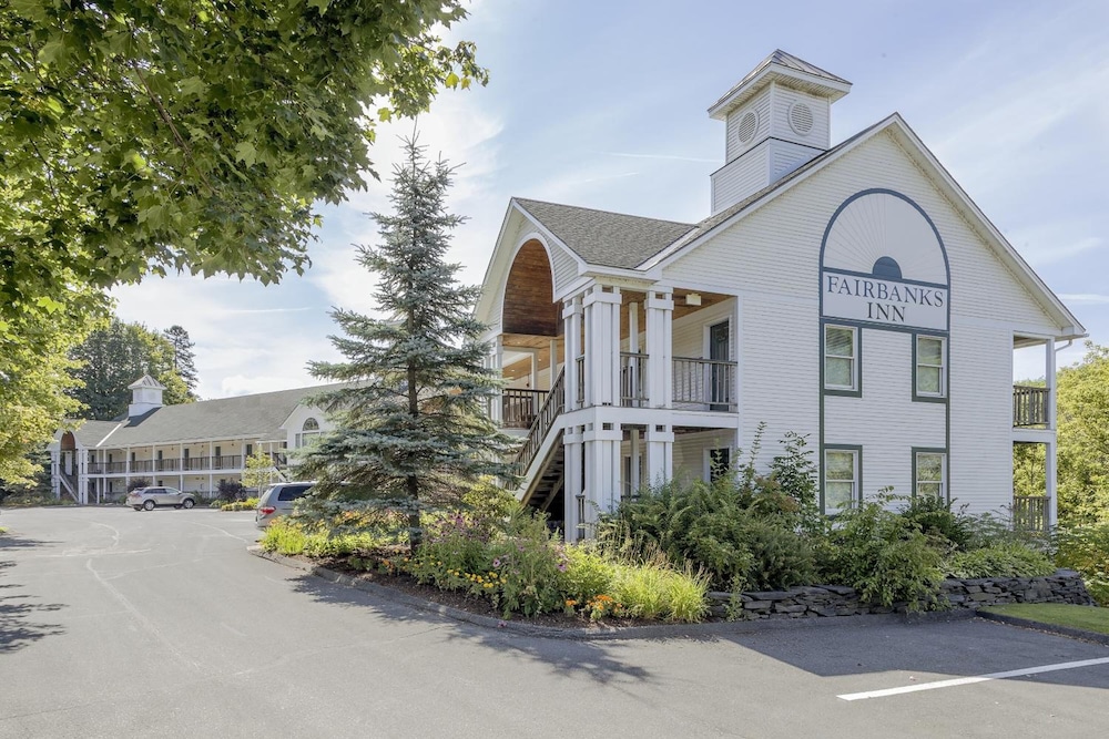 Fairbanks Inn 26/33