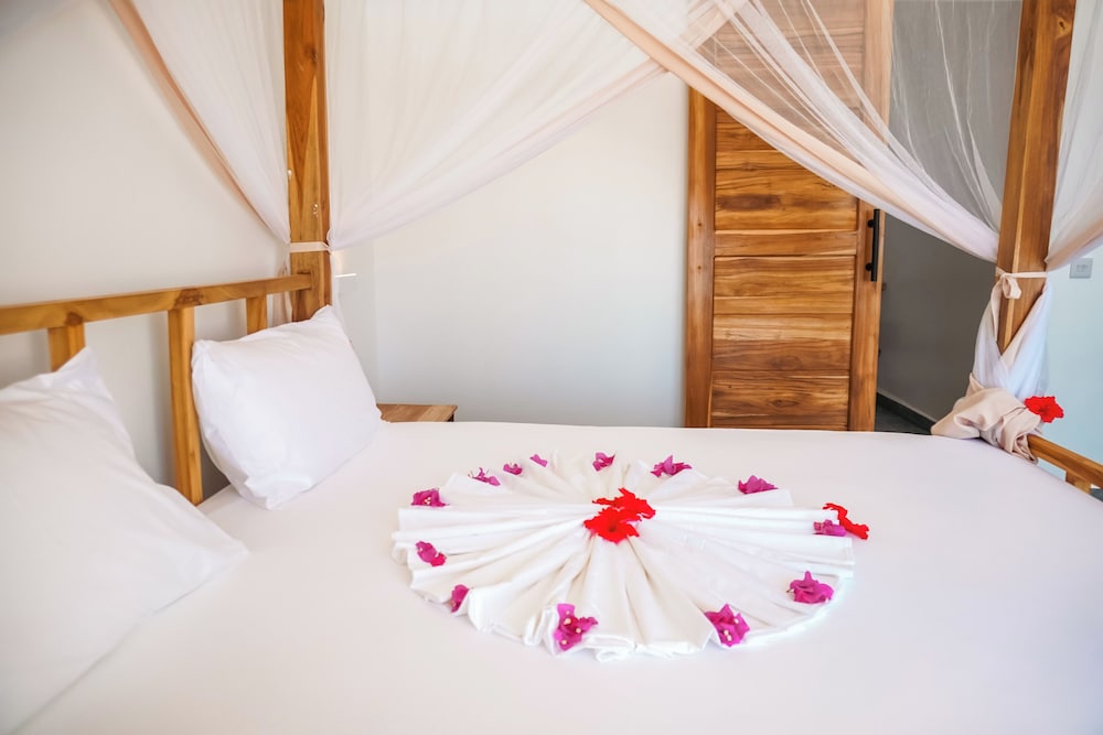 AHG Sun Bay Mlilile Beach Hotel 25/75