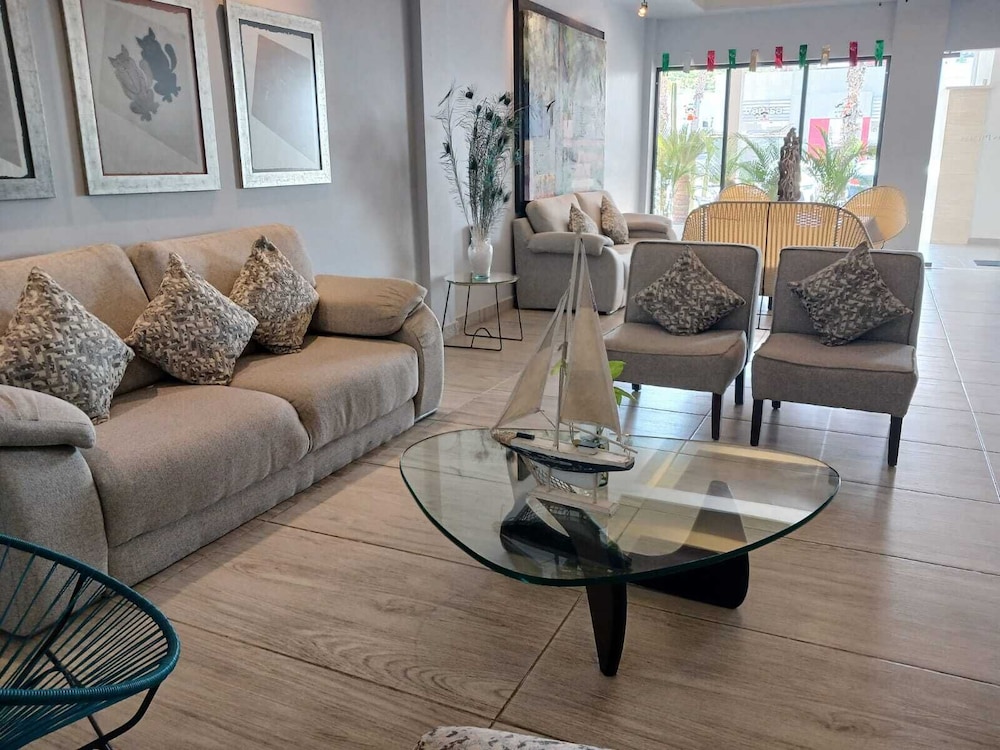 Hotel And Suites Las Palmas Los Cabos 36/68