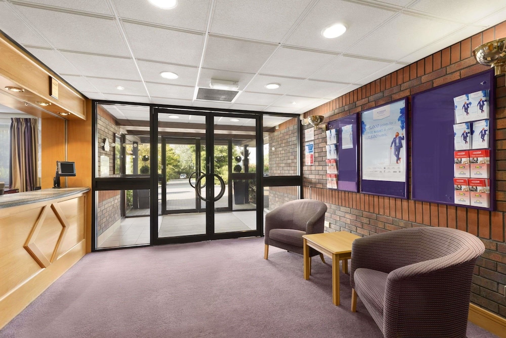 Super 8 by Wyndham Durham 6/44