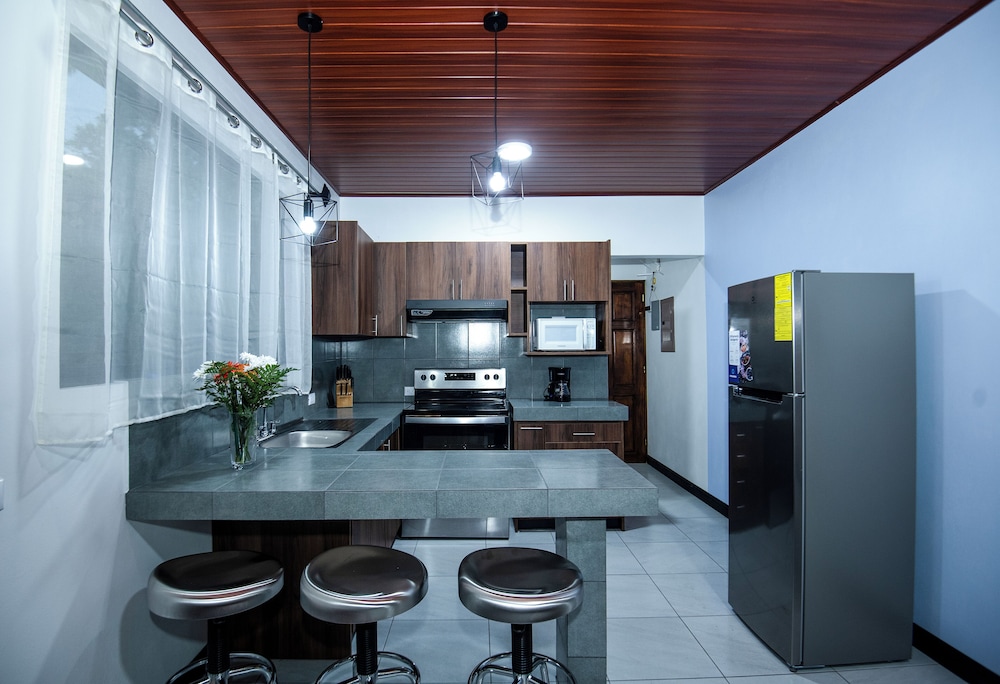 La Terraza Guest House 8/50