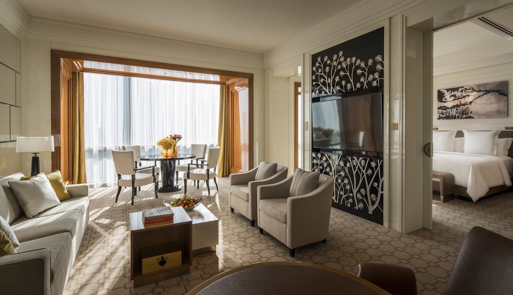 FOUR SEASONS HOTEL TIANJIN 44/84