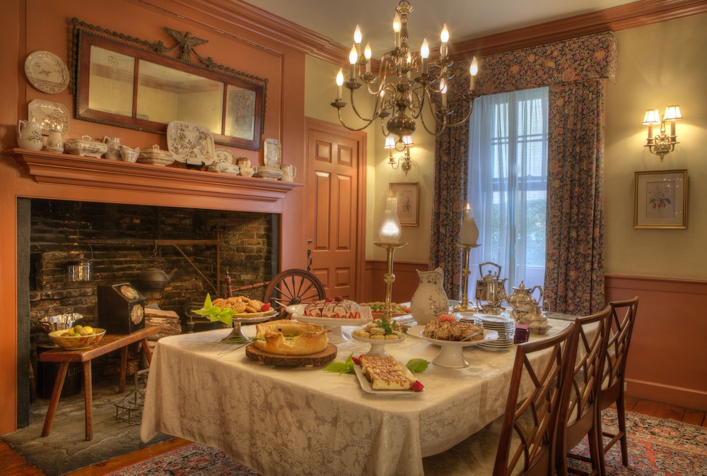 Francis Malbone House Inn 34/50