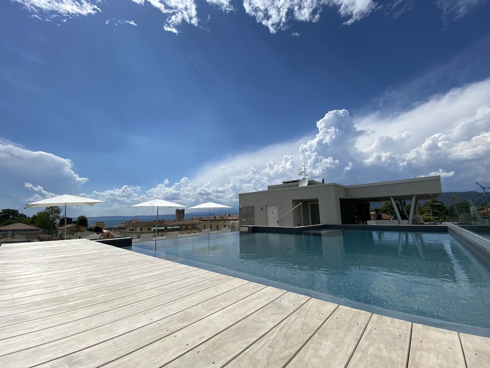 Solho Hotel 47/49
