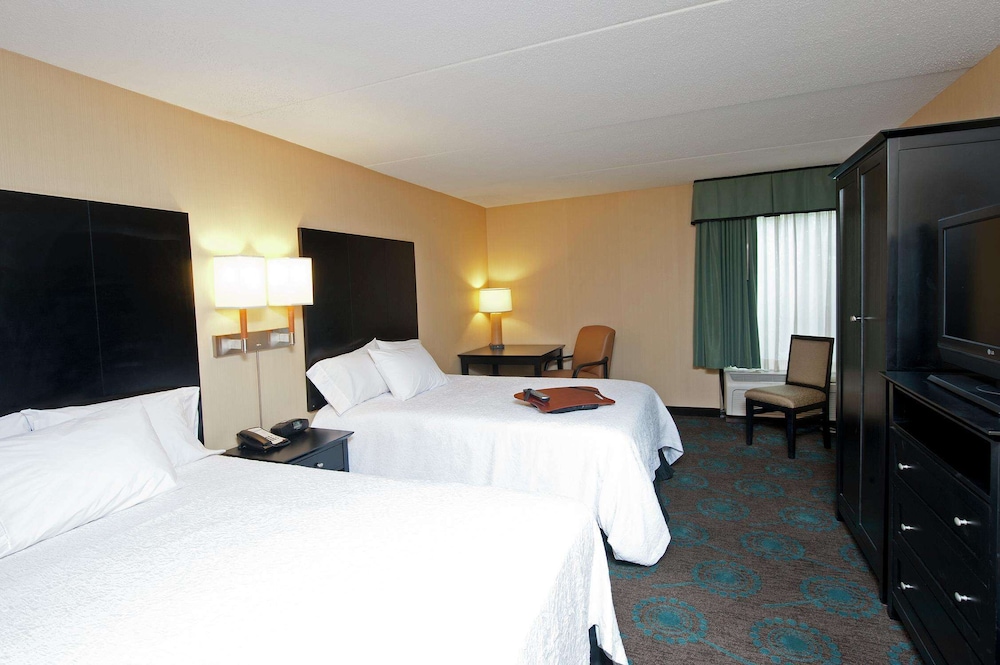 Hampton Inn Bloomington 25/62